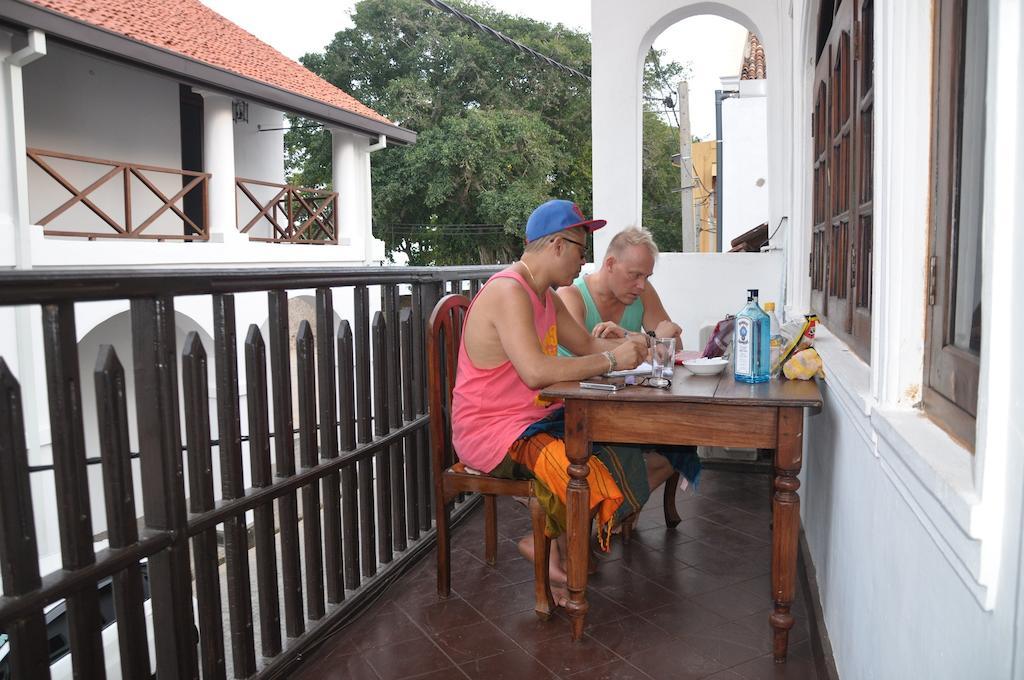 Thenu Rest Guest House Galle Esterno foto